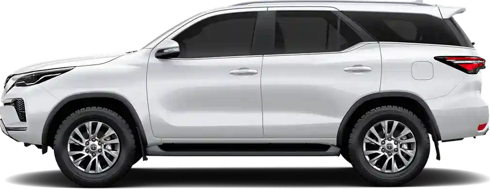 Toyota Fortuner in Platinum White Pearl