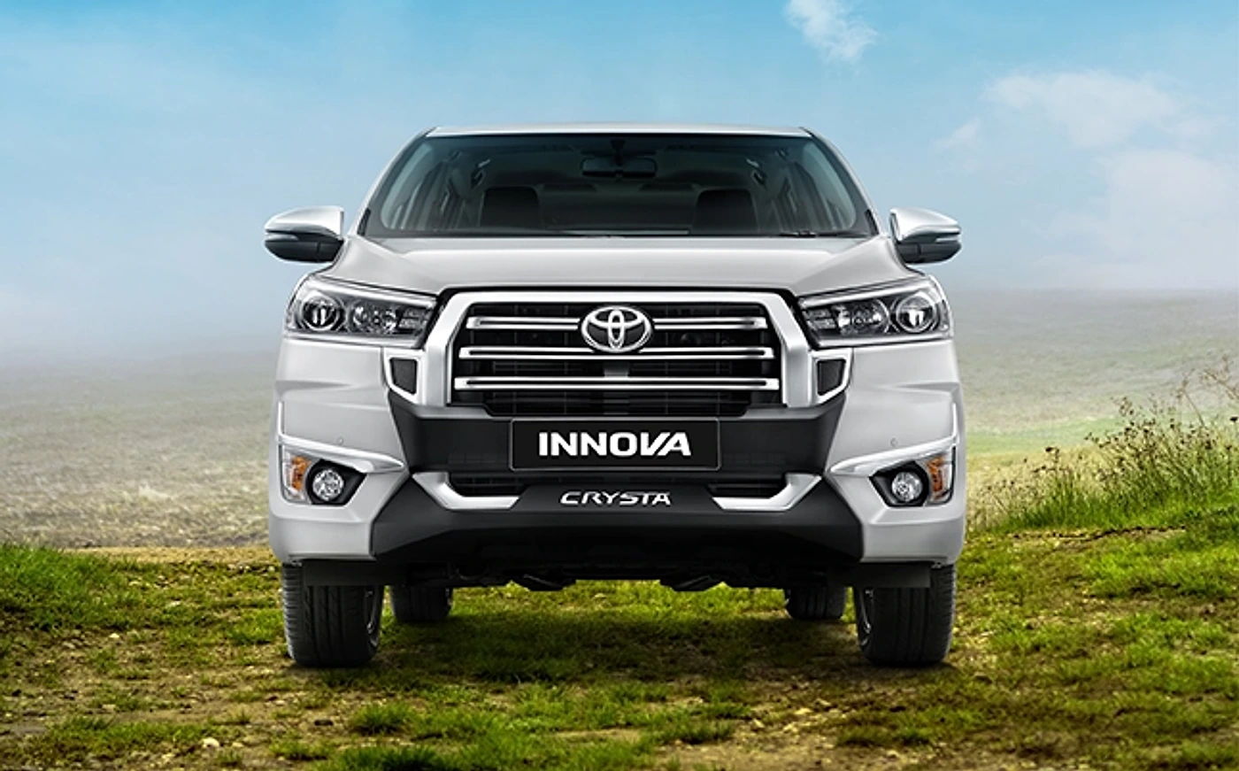Toyota Innova Crysta gallery image 3