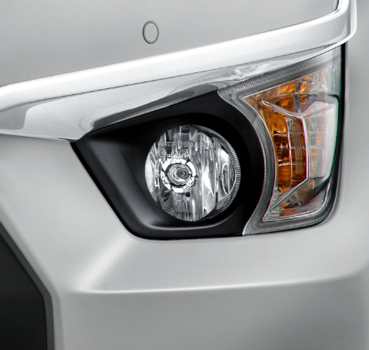 Toyota Innova Crysta: Front Clearance Sonar with MID Indication